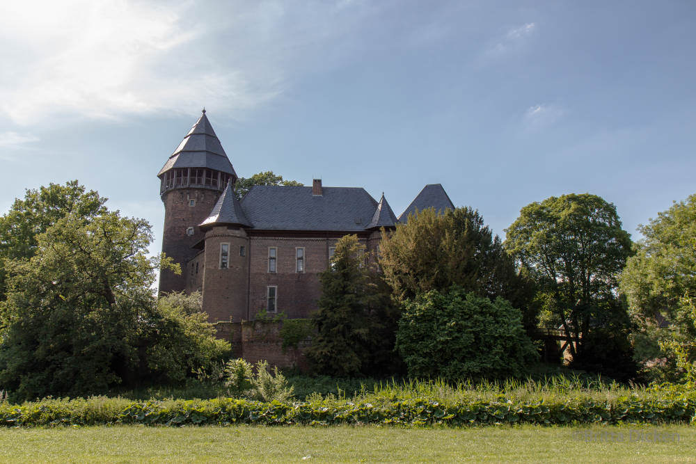 Burg Linn In Krefeld – Ein Spontaner Ausflug In Die Natur