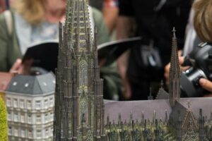 Miniatur des Kölner Doms auf der Photokina 2016