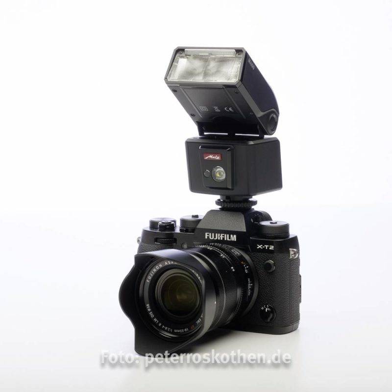 Aufsteckblitz Systemblitz Metz mecablitz m400 auf einer Fujifilm X-T2 Aufsteckblitz Systemblitz Metz mecablitz m400 auf einer Fujifilm X-T2