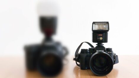 Offenblende Vergleich Spiegellose Systemkamera versus Spiegelreflex - Canon unscharf – Fujiilm scharf