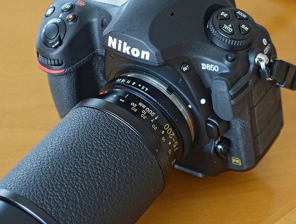 Leitz 4.5/75-200 an Nikon D850