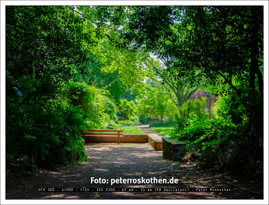 Zwei Fotos mit verschiedenen Brennweiten zeigen völlig andere Anischten - Normalbrennweite 64mm Zwei Fotos mit verschiedenen Brennweiten zeigen völlig andere Anischten - Normalbrennweite 64mm