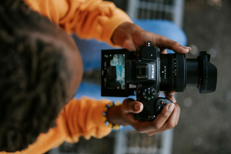 Nikon Z5 mit dem NIKKOR Z 24–50 mm 1:4–6,3 Nikon Z5 mit dem NIKKOR Z 24–50 mm 1:4–6,3