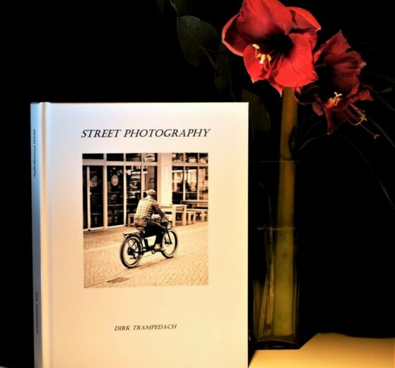 bildband fotobuch street photography projekt 2022 teil 81 008 - Bildband Street Photography Projekt 2022 Bonus-Teil 8.1 Bildband-Fotobuch – Street Photography Projekt 2022 Teil 8.1-008