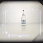 Messsucher Fujifilm X100VI zeigt bei größerer Distanz ein größeres Rechteck. Der Raum um das Rechteck herum ist nicht nur bei Straßenfotografen beliebt.