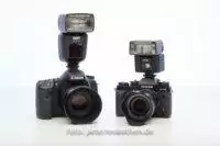 Vergleich: Links Canon EOS 7D mit Metz mecablitz 52 AF-1, rechts Fujifilm X-T2 mit Metz mecablitz M400