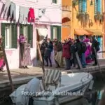 Fotografische Belagerung zweier Masken auf Burano