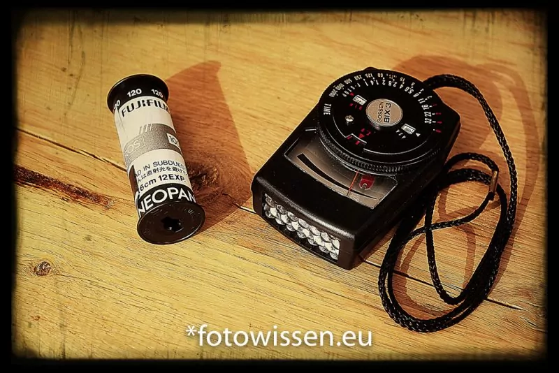 Fujifilm Acros 120er und Belichtungsmesser Fujifilm Acros 120er und Belichtungsmesser