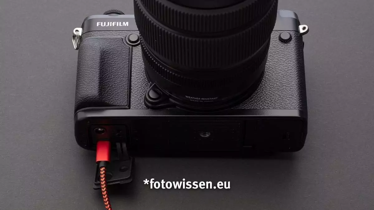 Der USB-C-Anschluss der 50R liegt unten 