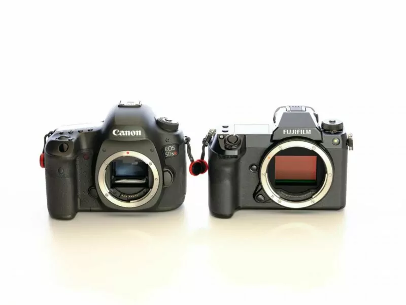 Gehäusevergleich Canon EOS 5DsR und Fujifilm GFX 100S Gehäusevergleich Canon EOS 5DsR und Fujifilm GFX 100S