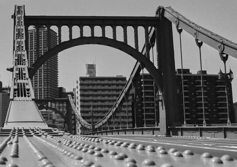 Kiyosu-Brücke - Foto: Detlef Rehn - Analog Projekt Monochrom ohne KI